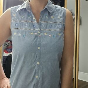 Vintage Sleeveless Blue Denim Button Up Tank Top with Floral & Bee Embroidery